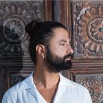 artist image Koray Avci Al gozumden yaslari (Gun Gelir) Senin İçin Değer