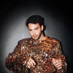 artist image Darin Step Up - Just watch me girl Be ready, I'm coming for you My body just felt it I knew,  tonight is the start of something new The way you dance,  makes we wanna get down and show you that we can become one, not two As we move to this beat like crazy Step Up - Single